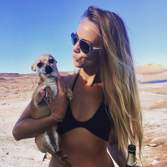 Meet your Posher, Christina - Picture 5 of 6